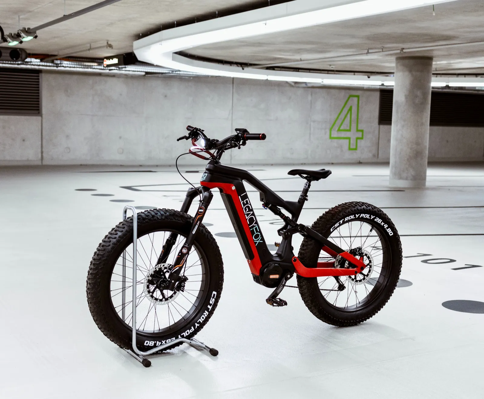 LegacyFox DELTA Touring E-Fatbike in Rot-Schwarz